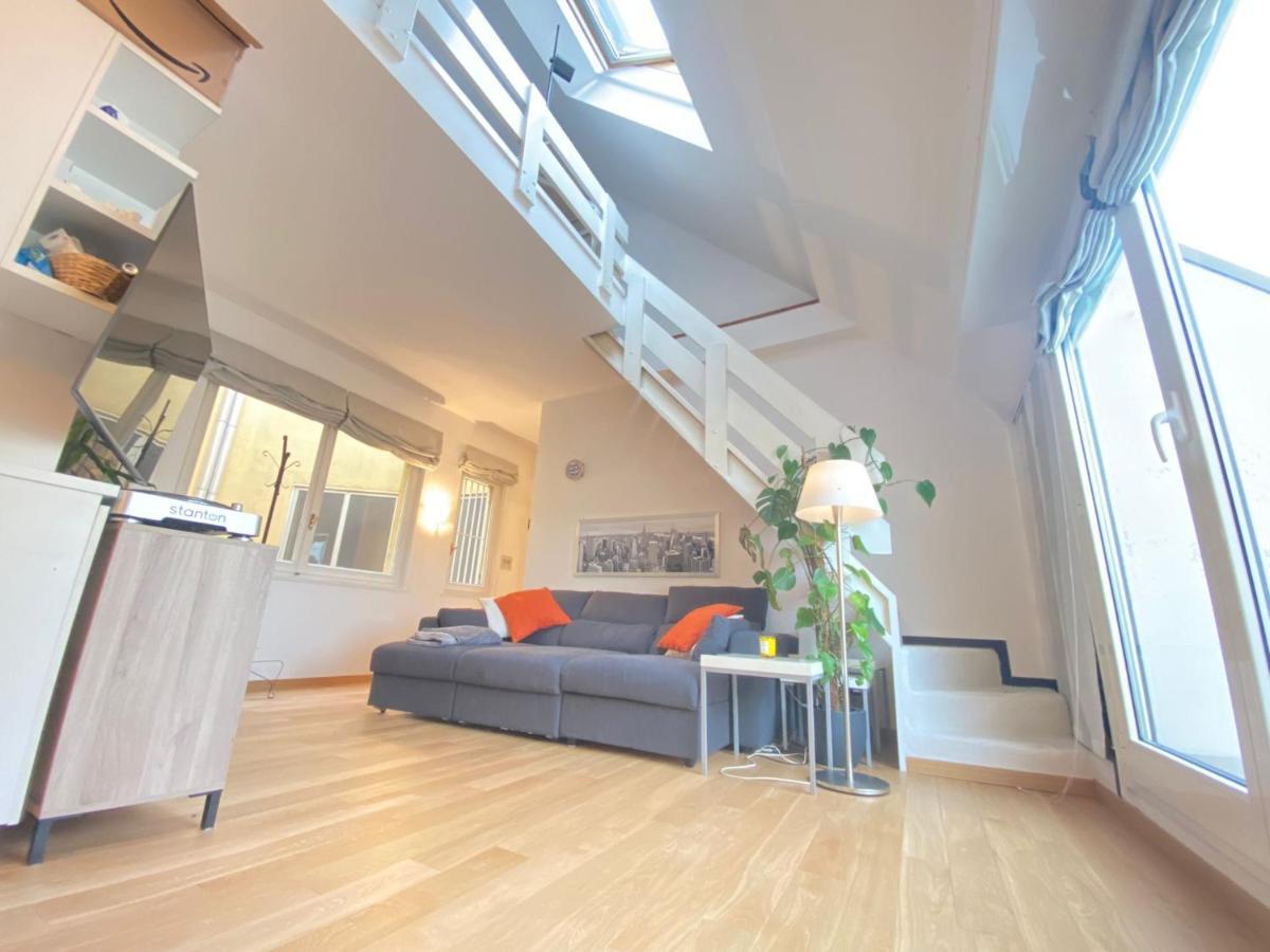 Vetra - Luminoso Attico Con Balcone Appartamento Milano